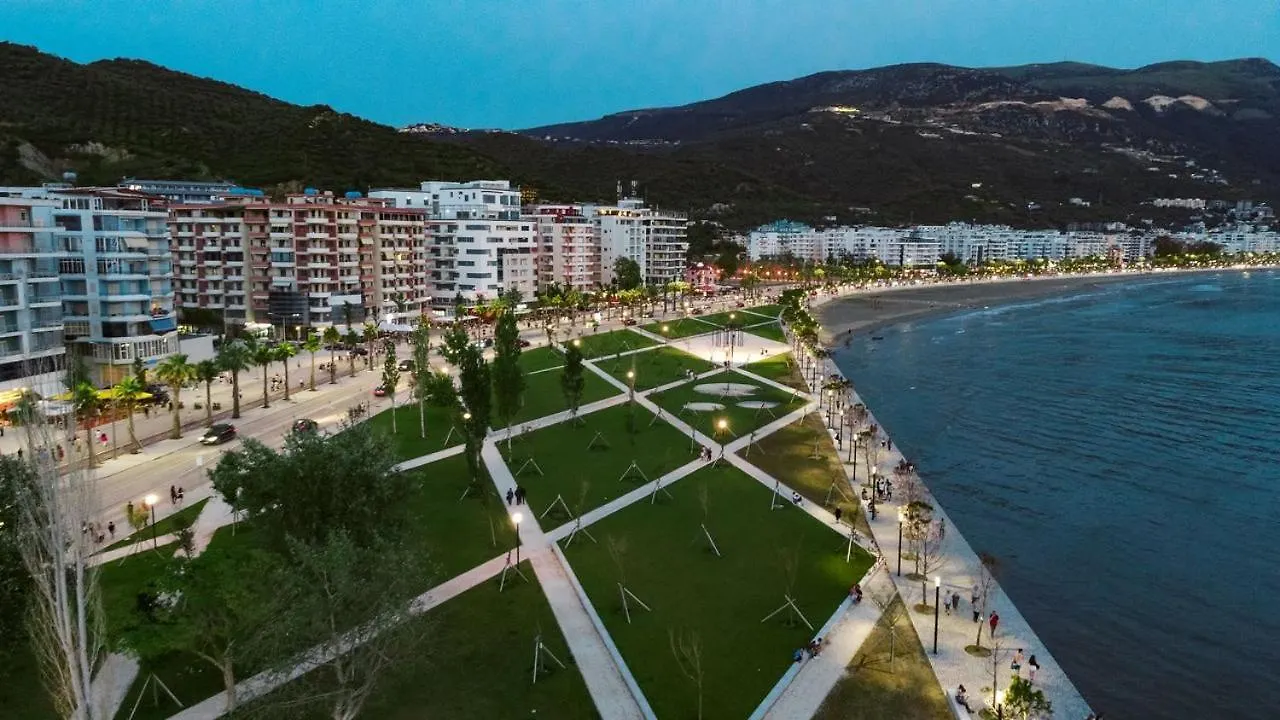 2 Min From The Beach Apartment Next To Lungomare With Sea View Vlore